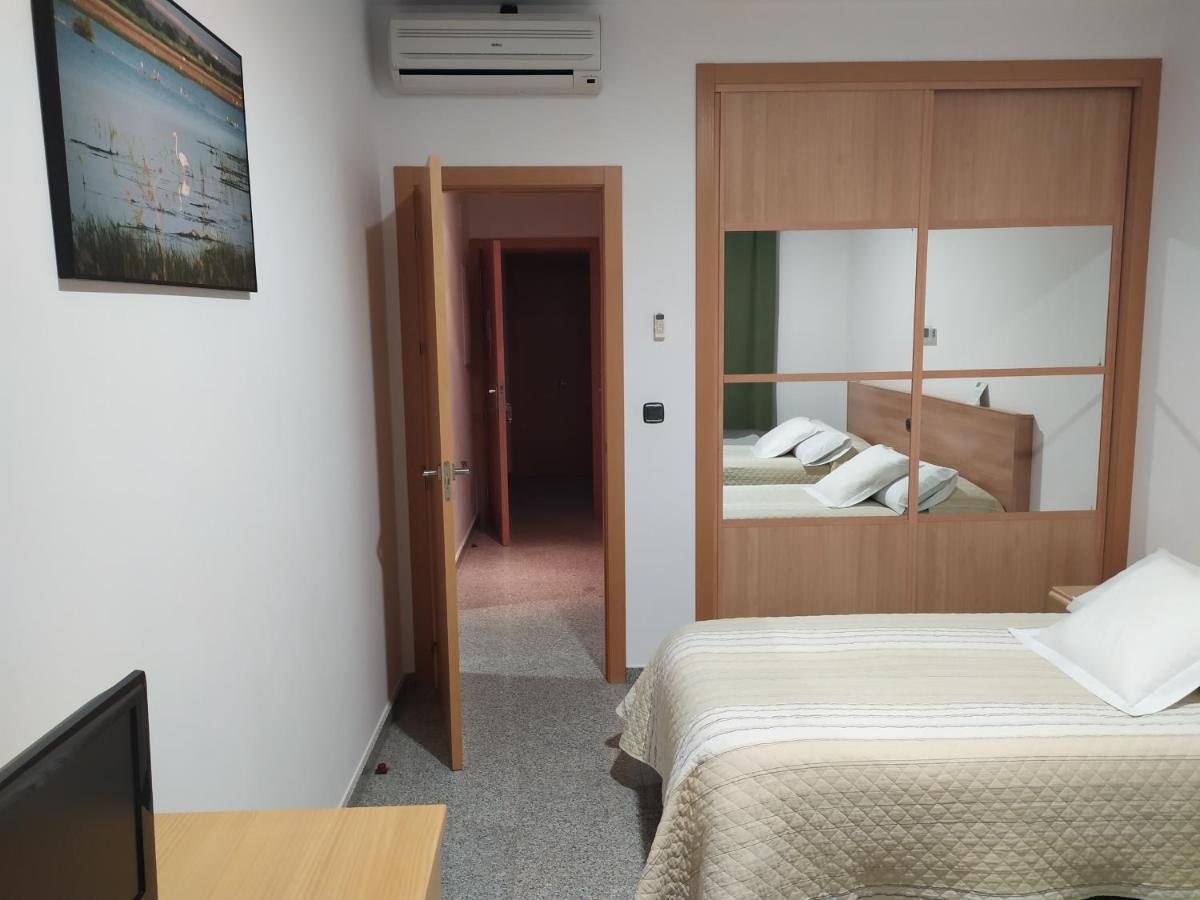 Hotel Albanta La Lantejuela Extérieur photo