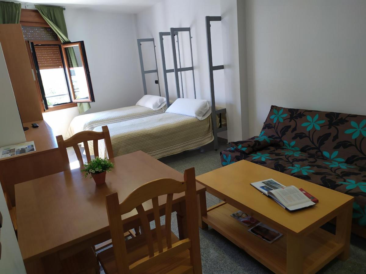 Hotel Albanta La Lantejuela Extérieur photo