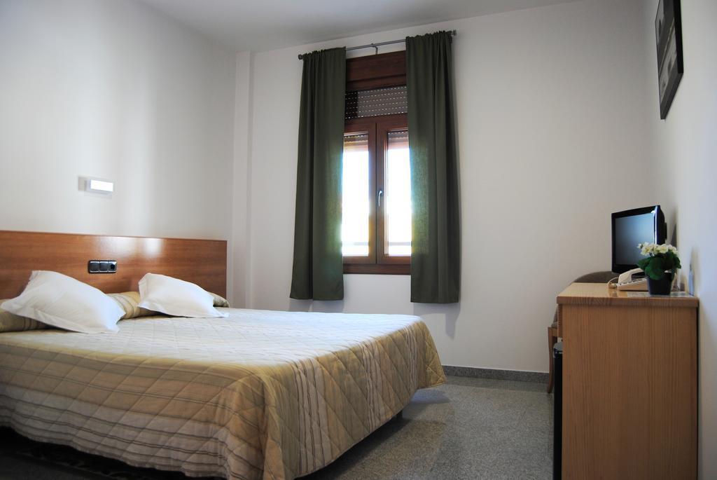 Hotel Albanta La Lantejuela Chambre photo