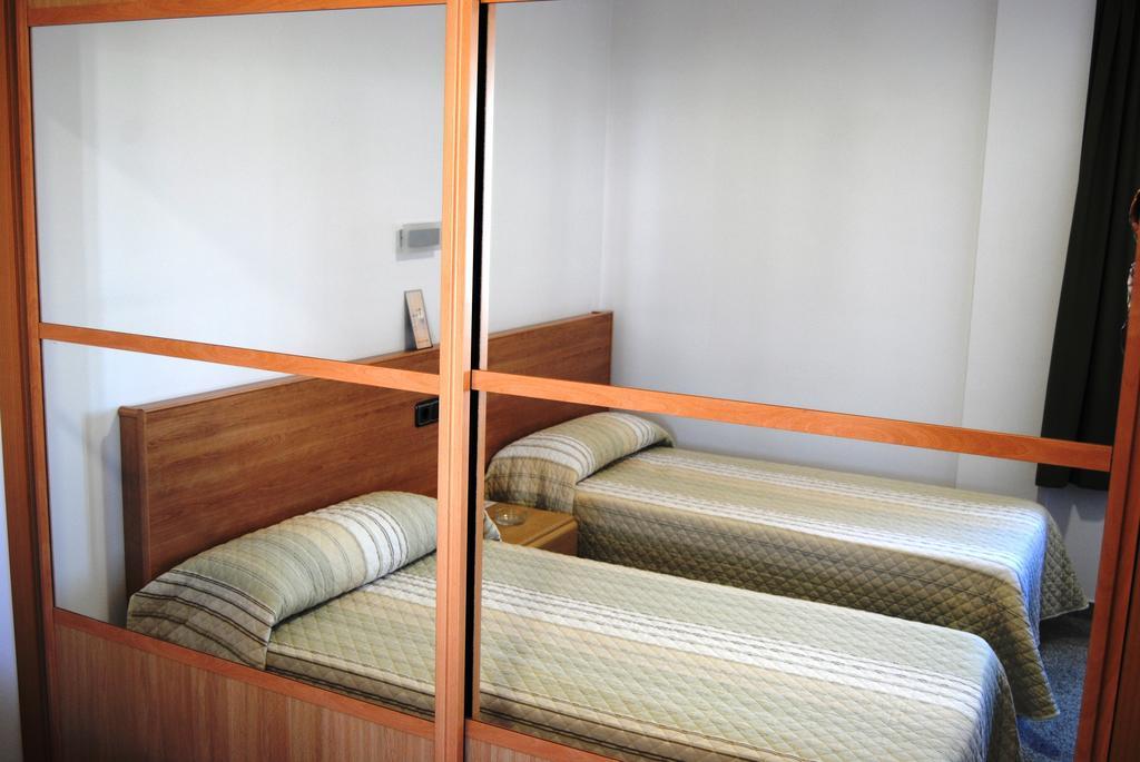 Hotel Albanta La Lantejuela Extérieur photo
