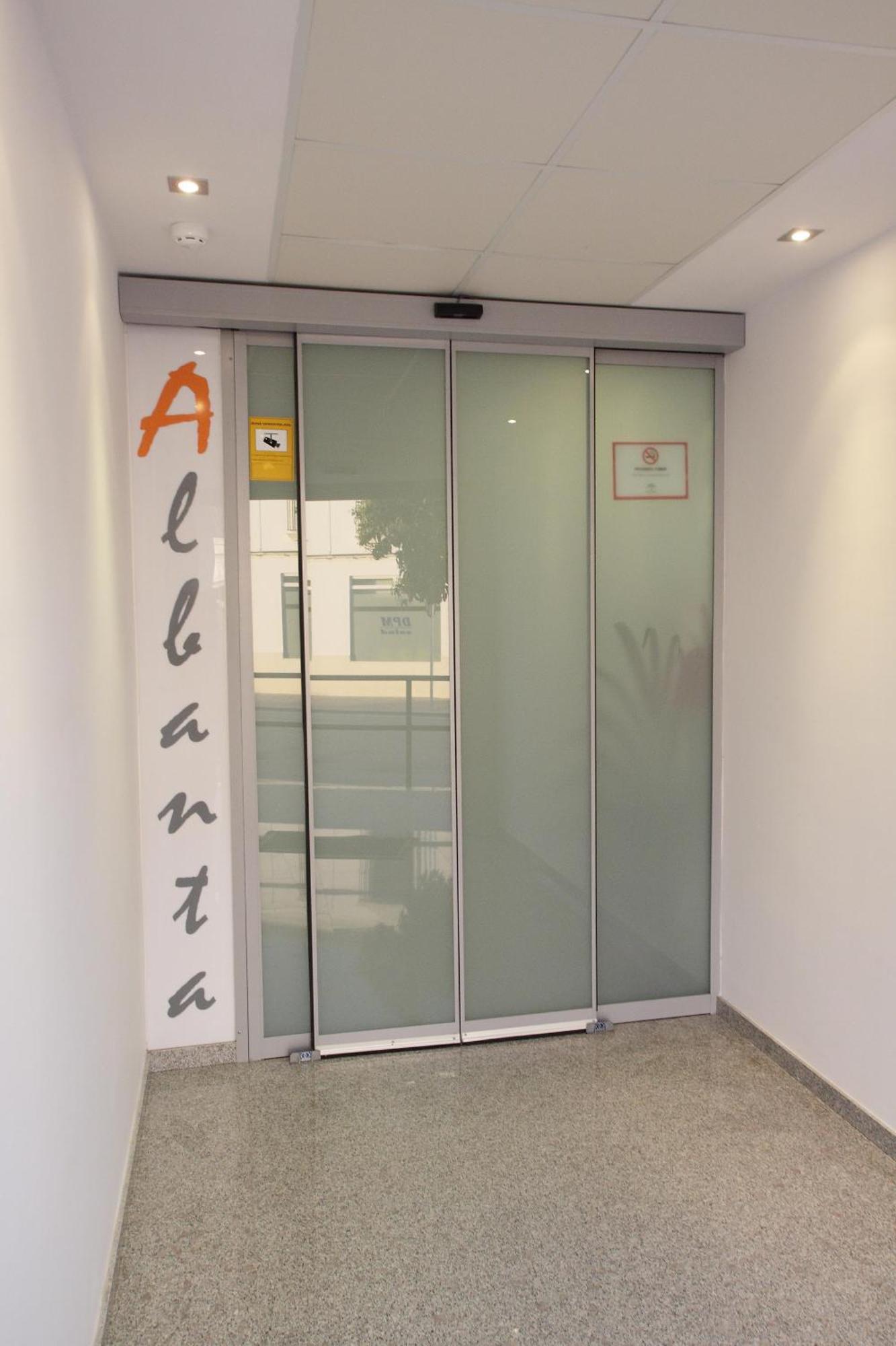 Hotel Albanta La Lantejuela Extérieur photo