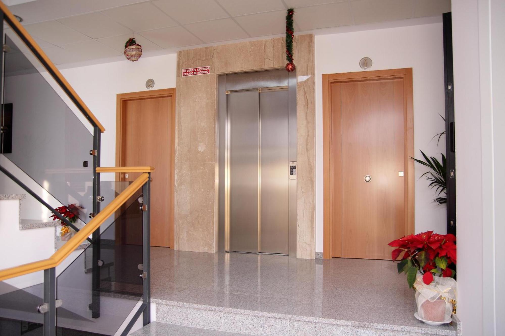 Hotel Albanta La Lantejuela Extérieur photo