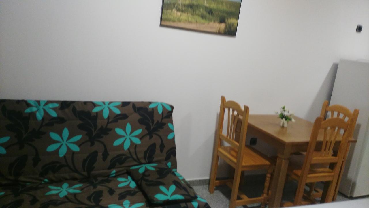 Hotel Albanta La Lantejuela Extérieur photo